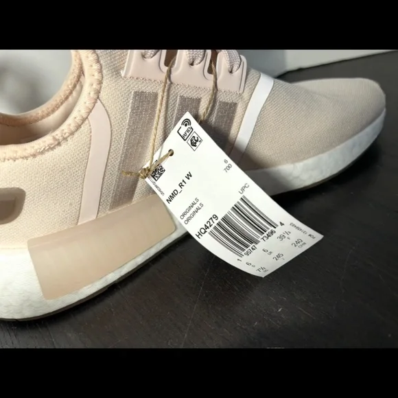 Adidas NMD R1 W Running Shoes Wonder Quartz/Earth Strata/Super Pop Womans 7.5